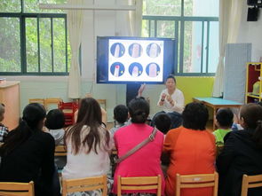 金蘋果幼兒園 培育幼苗，啟迪未來(lái)的溫馨家園