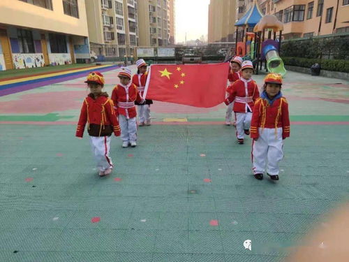 周一，我們的約定 內(nèi)鄉(xiāng)金蘋果幼兒園的升旗儀式